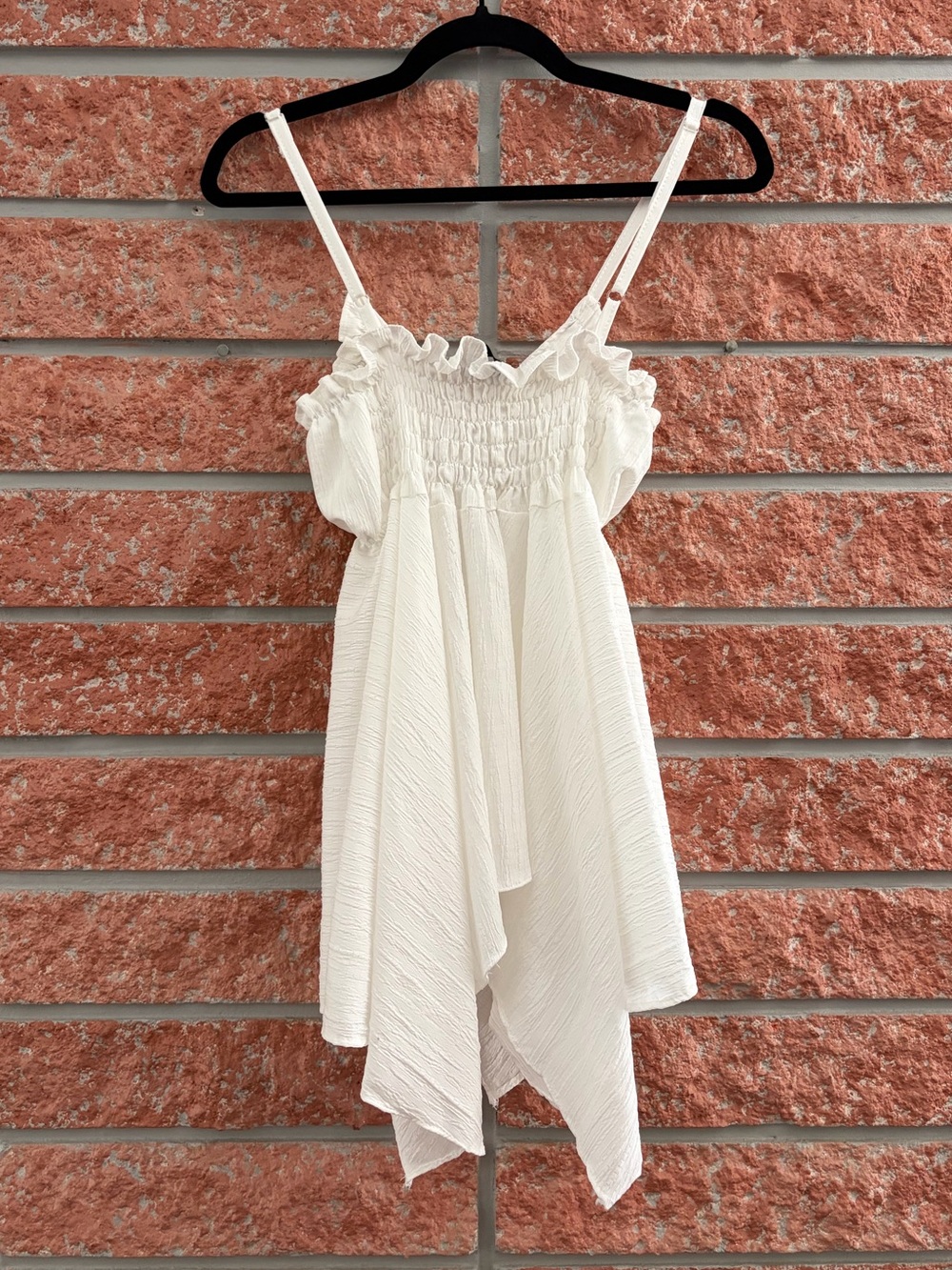 🌟 Cream Ruffled Spaghetti Strap Top - Picture 3 of 4